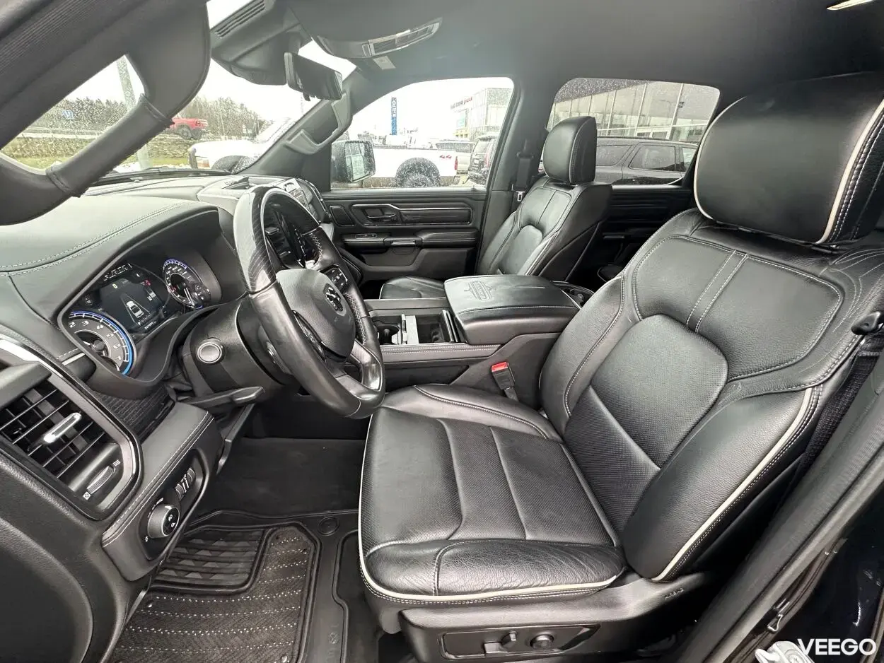 RAM 1500 Limited Night Edition 5.7 V8 5.7